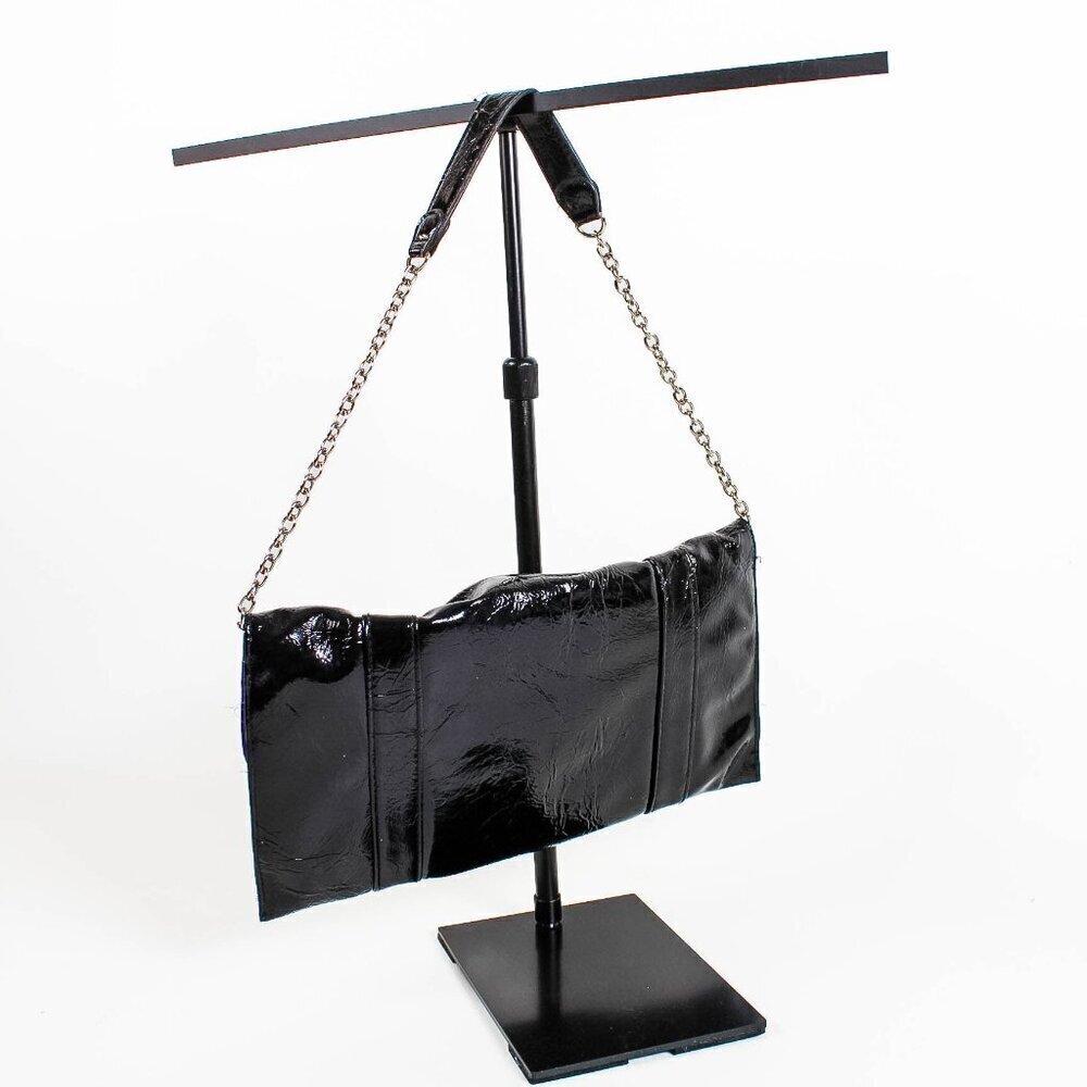 Daisy Fuentes Black Patent Leather Clutch Shoulder Bag Chain Strap Purple Lining - Picture 4 of 10